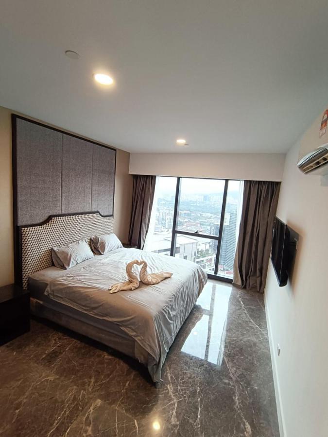 Platinum Suite 2 New Kl Cbd New Luxury Condo With Best Infinity View To Klcc Twin Towers Pool Kuala Lumpur Extérieur photo