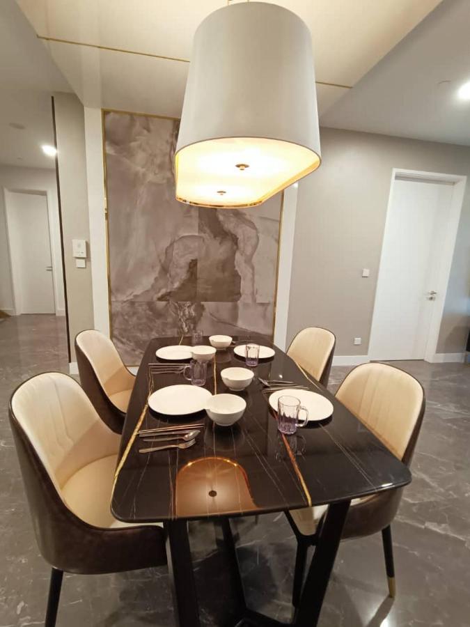 Platinum Suite 2 New Kl Cbd New Luxury Condo With Best Infinity View To Klcc Twin Towers Pool Kuala Lumpur Extérieur photo